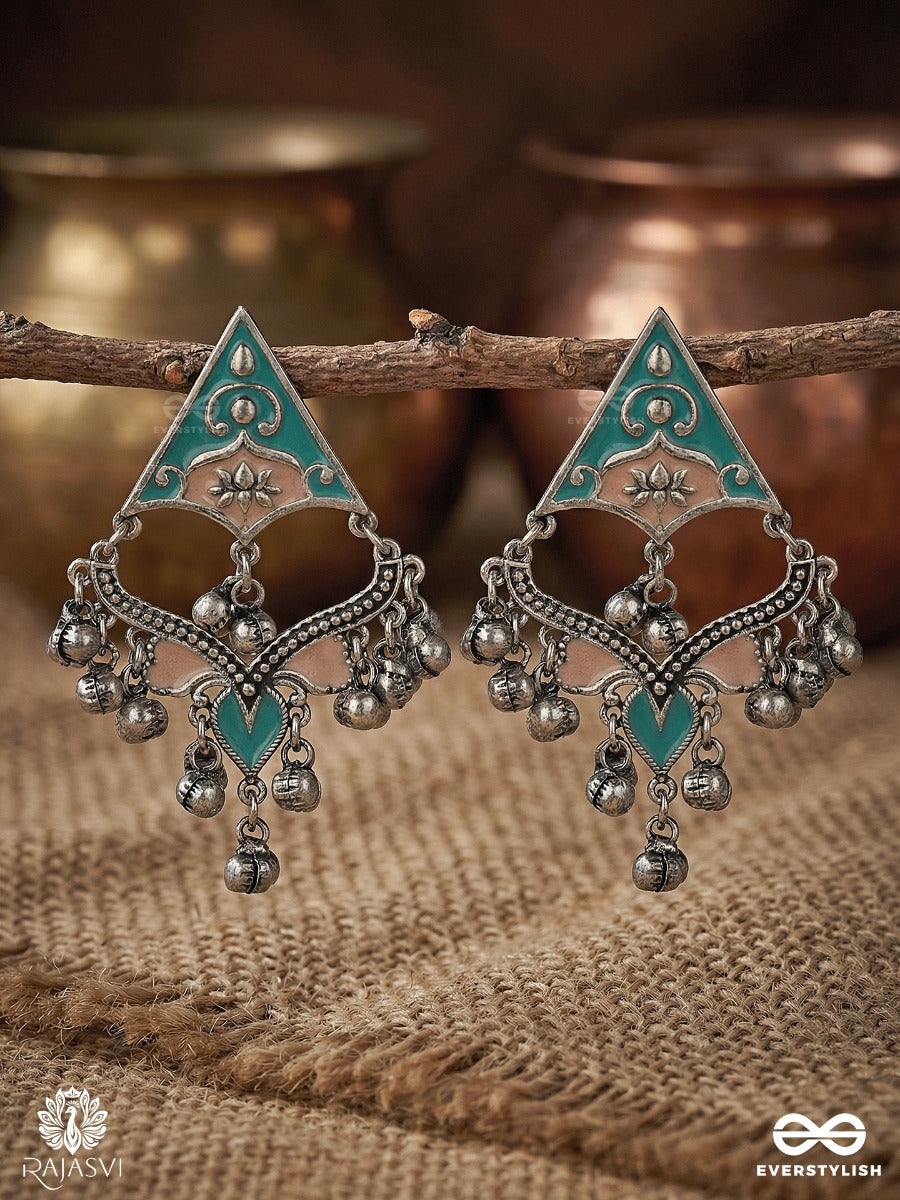 Saagar Latkan - Oxidised Earrings With Gem Motif And Drop Fringe
