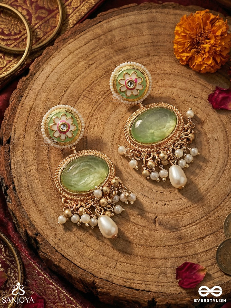 Marakatika - Emerald Glow - Delicate Earrings With Green Stone Centre And Pearl Drop Accent