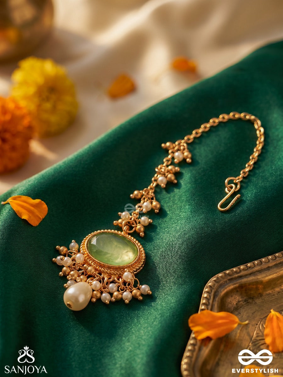 Marakatika - Emerald Glow - Elegant Maangtika With Gem Medallion And Ornate Gold Fringe