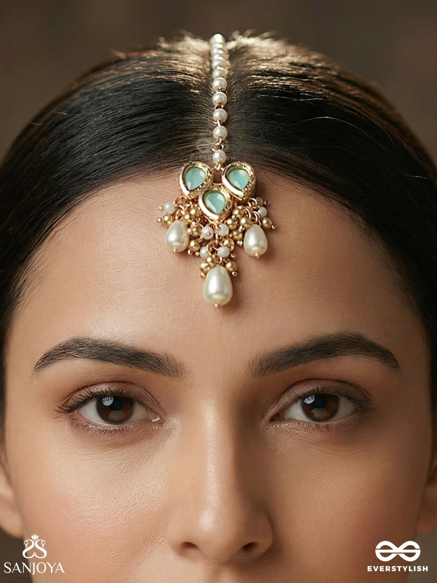 Meghvalli - Cloud Vine - Graceful Maangtika With Gem Panel And Pearl Danglers