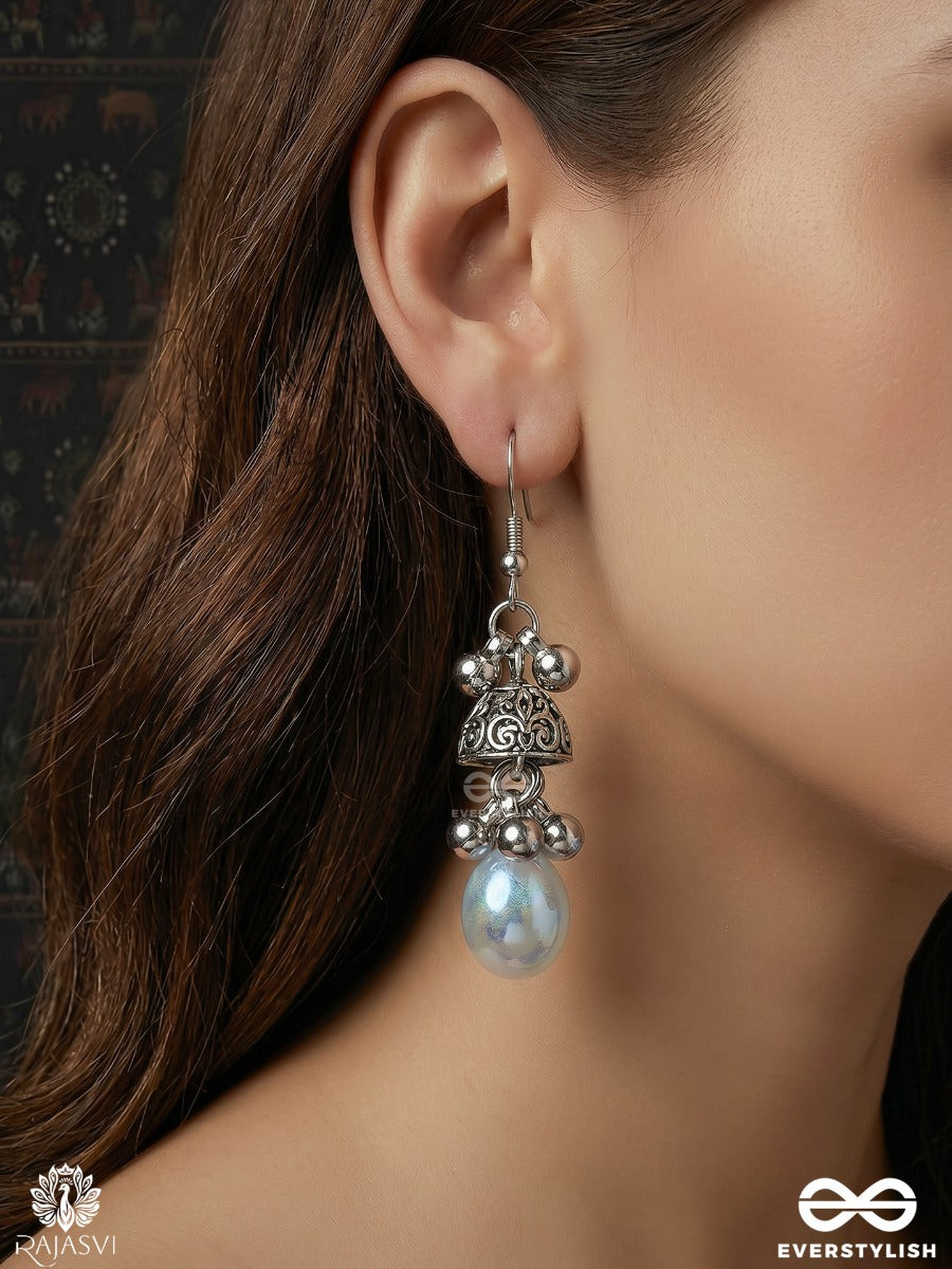 Chandra Raag - Oxidised Drop Earrings