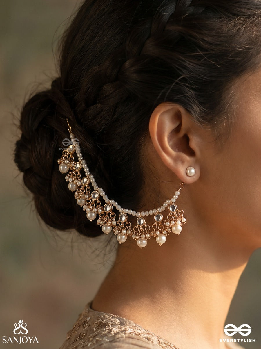 Meghrupa – Cloud Form – Delicate Earchain With Embellished Details And Dangling Pearls