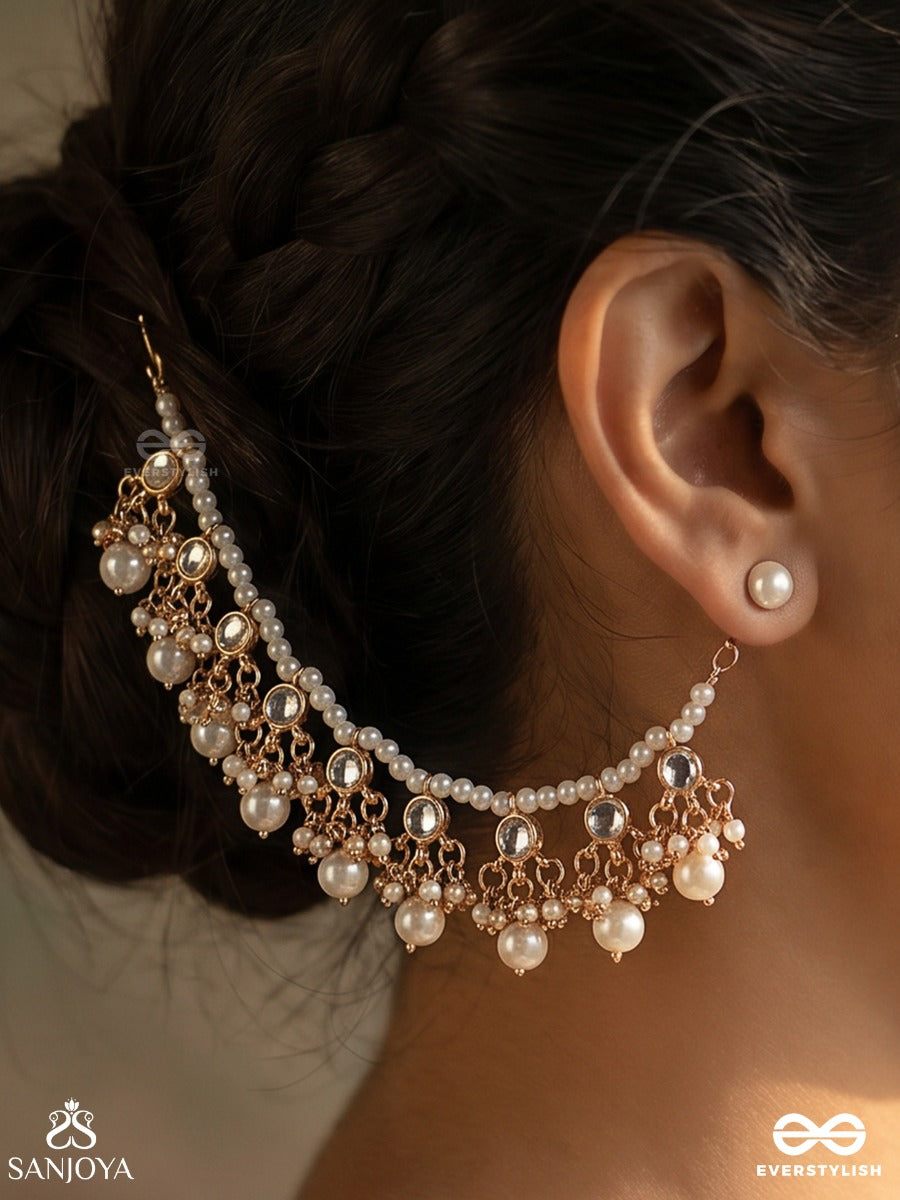 Meghrupa – Cloud Form – Delicate Earchain With Embellished Details And Dangling Pearls
