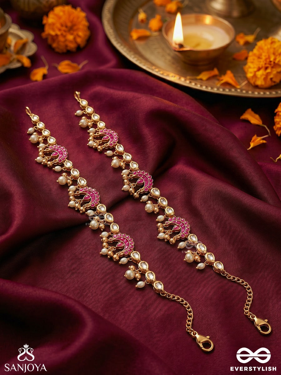 Dhruvisha – Constant Grace – Statement Anklet With Structured Design And Dangling Details