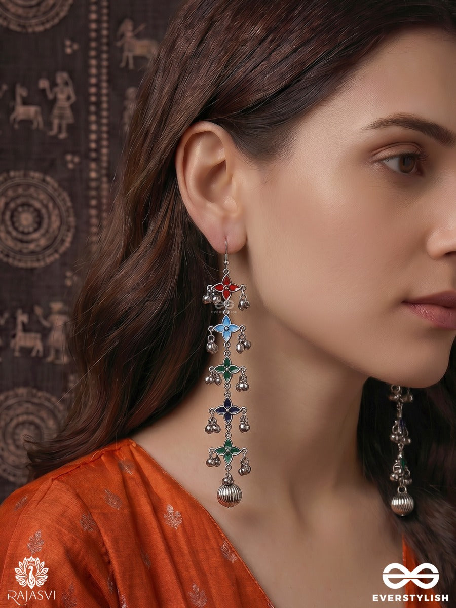 Noor Pattiyaan – Long Drop Oxidised Kashmiri Earrings