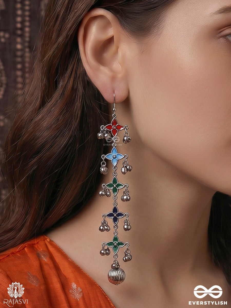 Noor Pattiyaan – Long Drop Oxidised Kashmiri Earrings