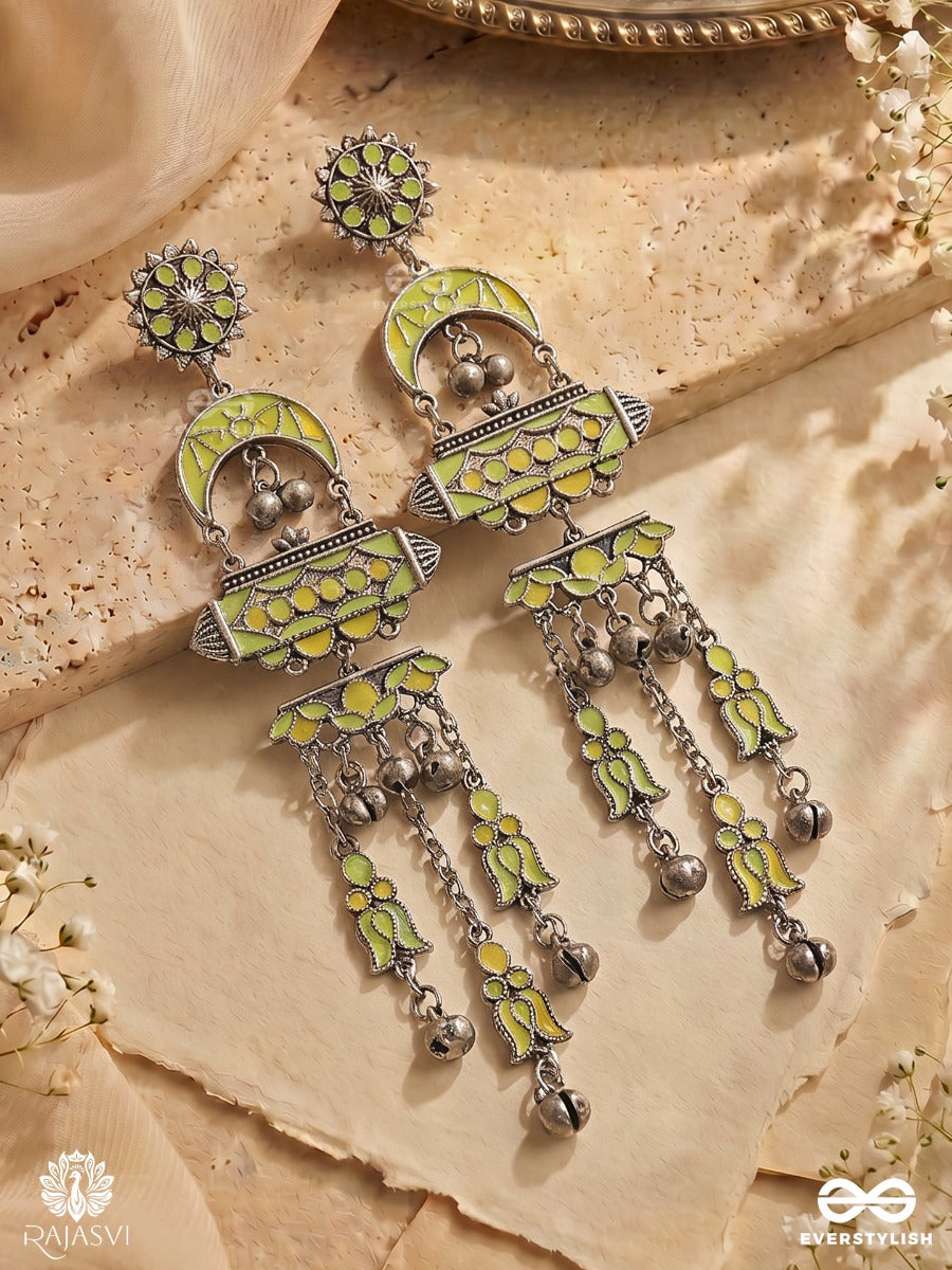 Tahzeen Dorpatti – Oxidised Cascade Earrings With Ornamental Chains