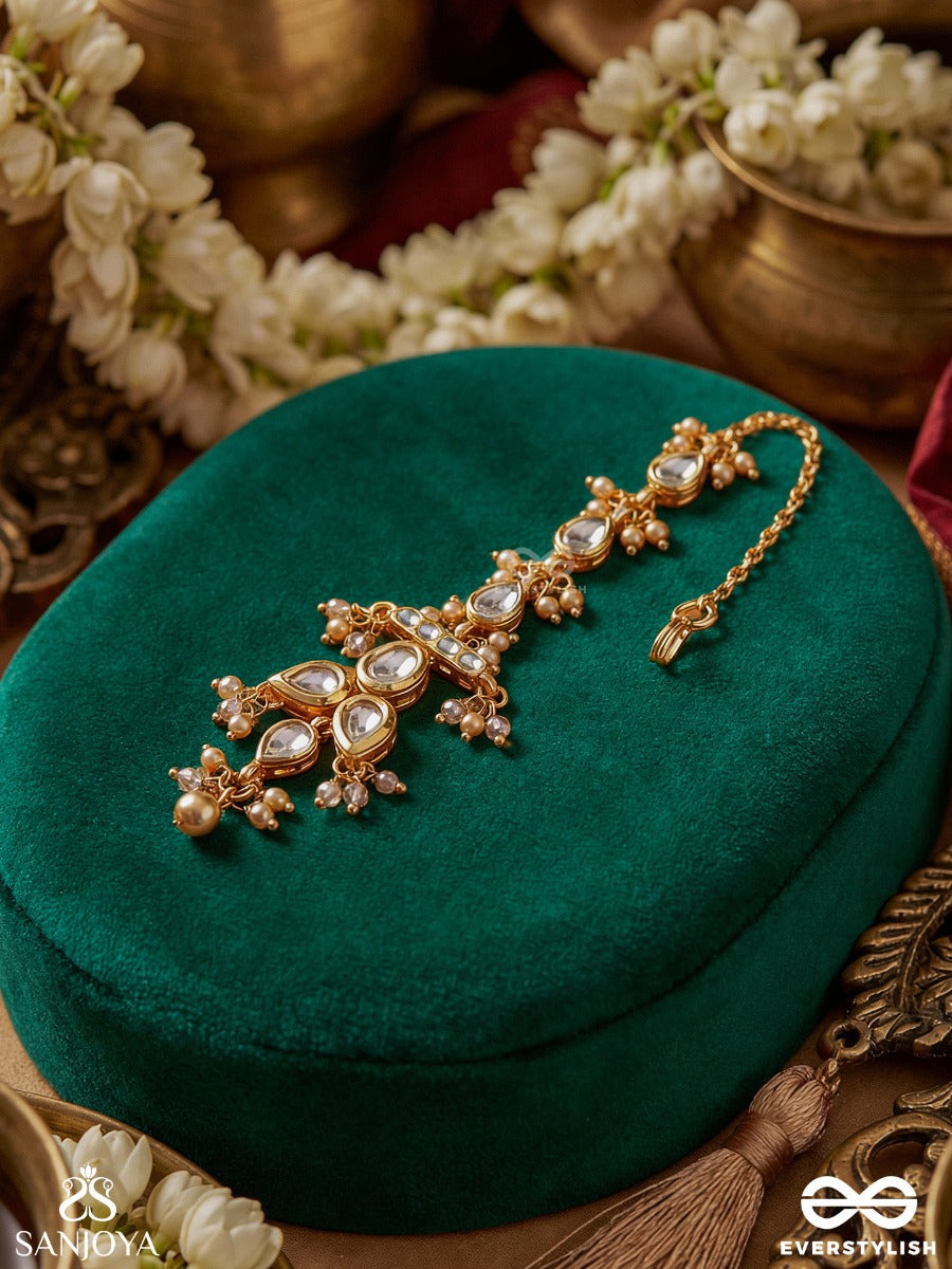 Virashini – Royal Brilliance – Ornate Maangtika With Teardrop Stone Links, Gold-Tone Bead Details And Delicate Dangling Accents