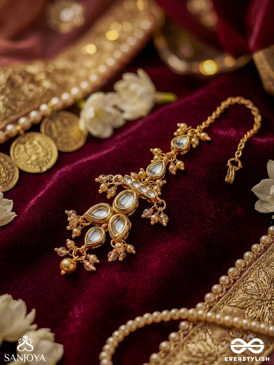 Virashini – Royal Brilliance – Ornate Maangtika With Teardrop Stone Links, Gold-Tone Bead Details And Delicate Dangling Accents