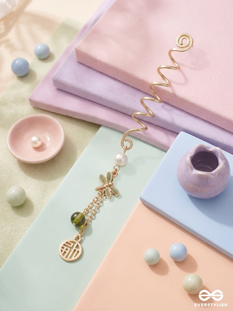 Matcha Shimmer – Minimal Braidlet With Green Stone Accents