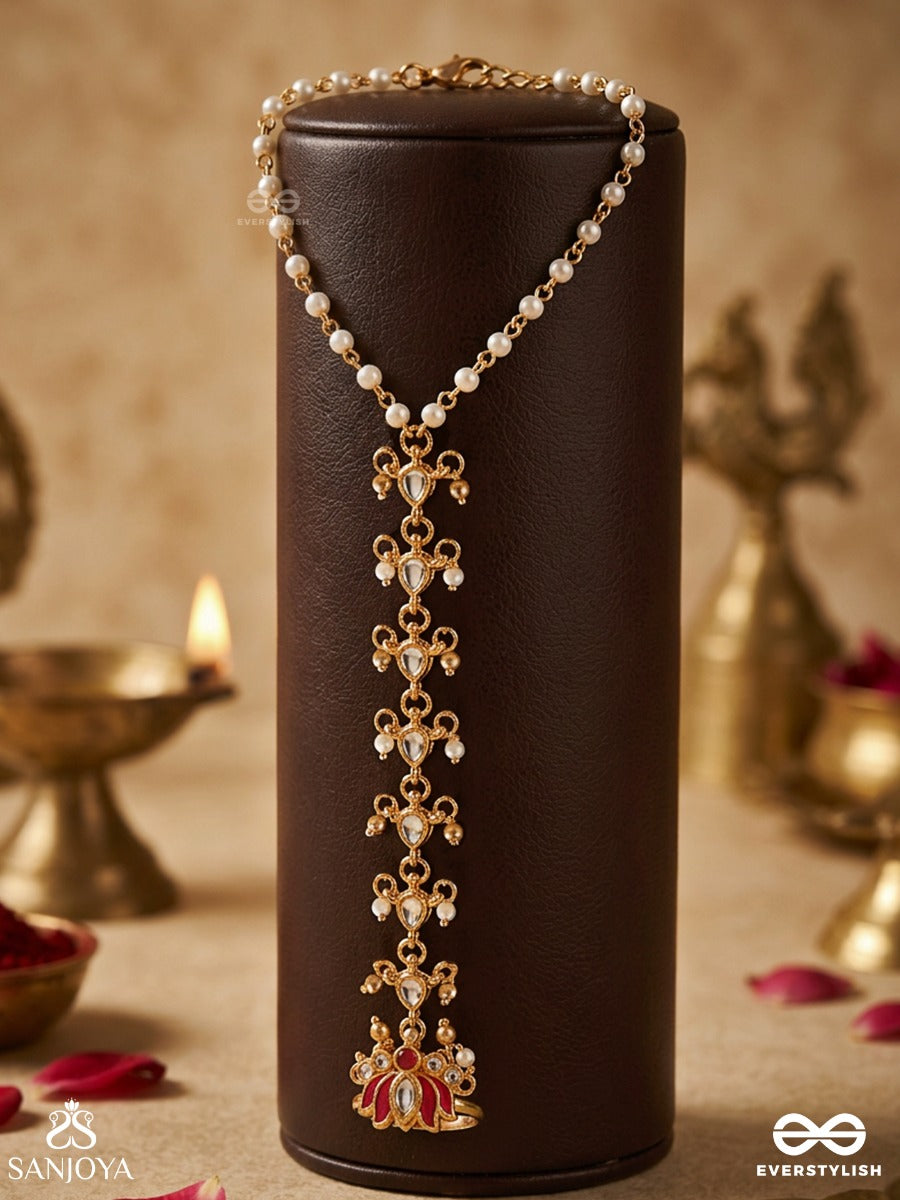Sukeshini – Graceful Adornment – Ornate Hathphool With Gemmed Linear Motif, Fine Chainwork And Delicate Hand Drape
