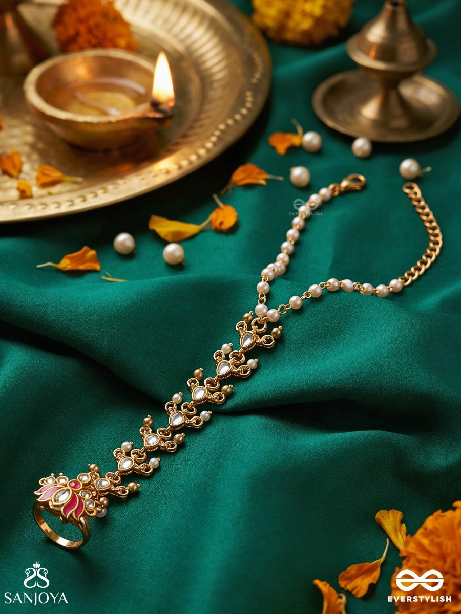 Sukeshini – Graceful Adornment – Ornate Hathphool With Gemmed Linear Motif, Fine Chainwork And Delicate Hand Drape