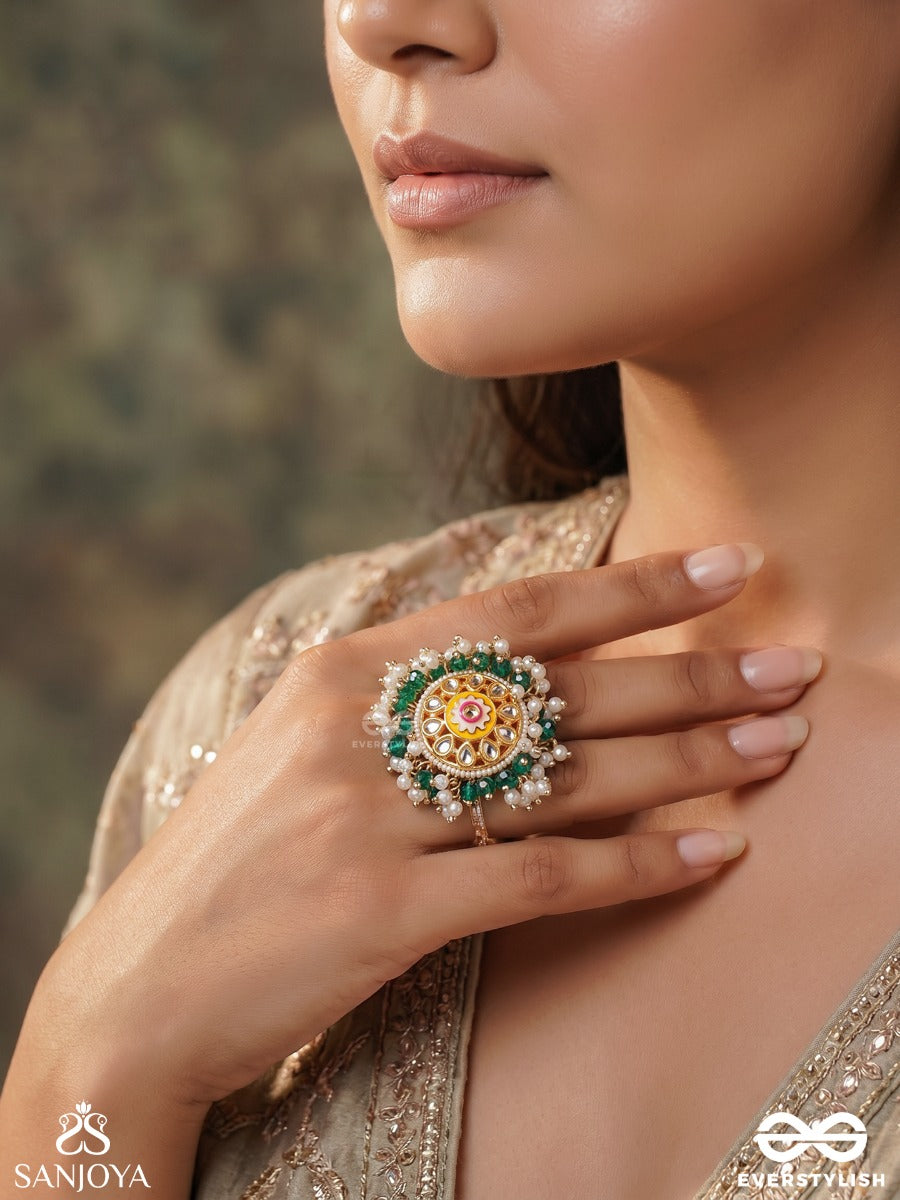 Meenshri – Jewelled Splendour – Festive Ring With Circular Kundan-Style Motif, Emerald-Toned Beads And Delicate Pearl Accents