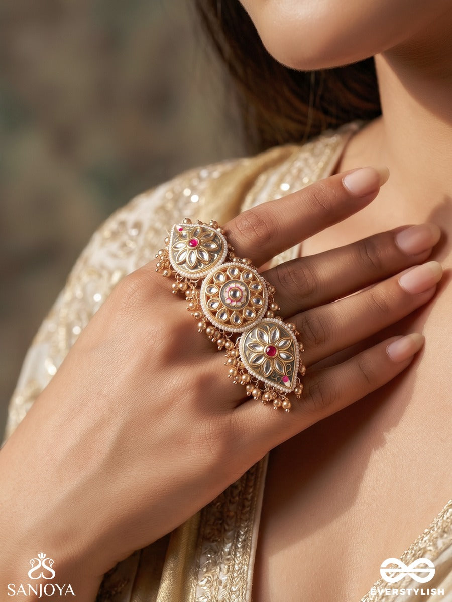 Kamaltraya – Lotus Trio – Festive Ring With Three Ornamental Floral Panels, Petal-Like Stonework And Dainty Golden Accents