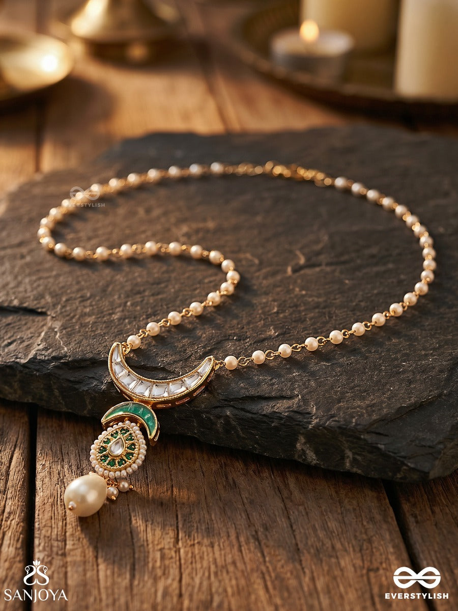 Mandaarini – Gentle Bloom – Delicate Long Necklace With A Floral Green Center Motif, Gold-Tone Detailing And A Single Pearl Drop Accent