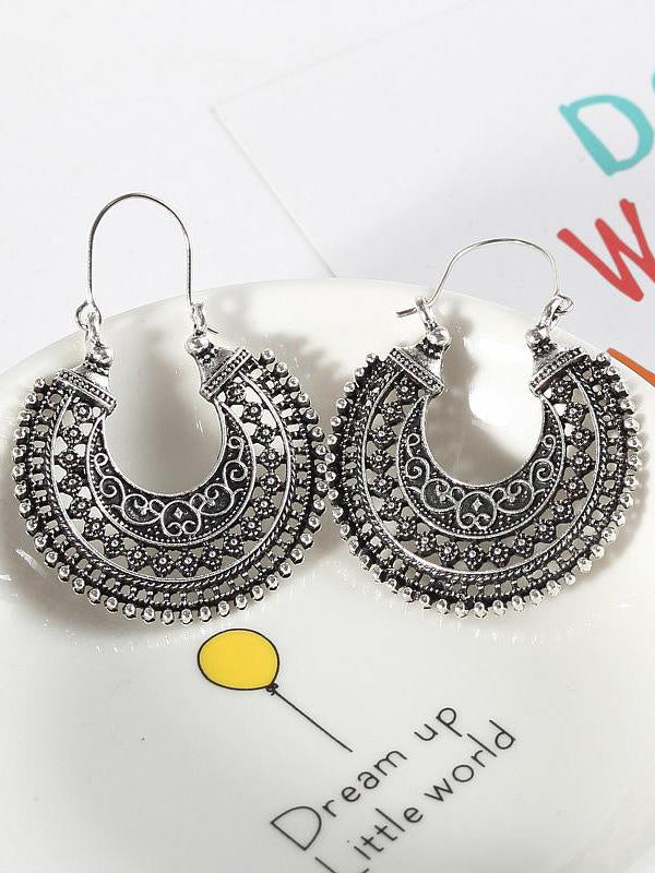 The Lady With A Class Traditional Motif Earrings