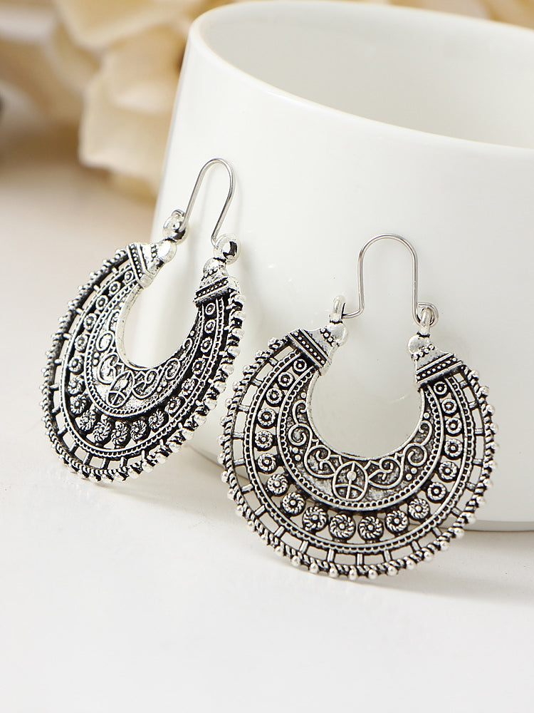 The Lady With A Class Traditional Motif Earrings