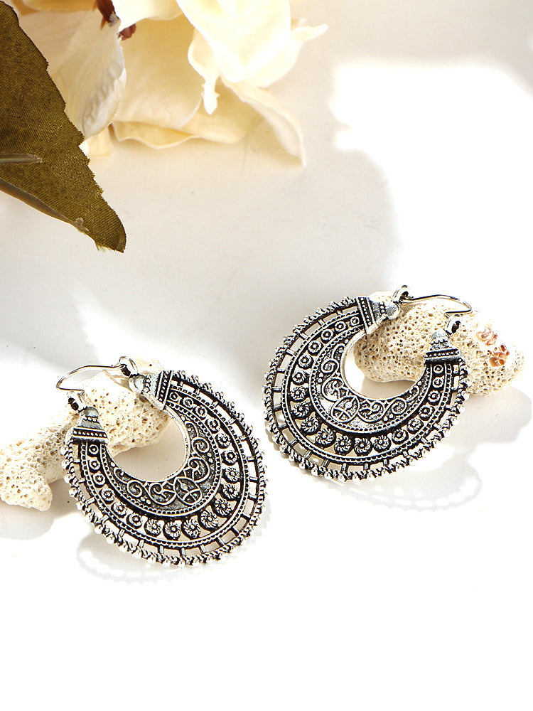 The Lady With A Class Traditional Motif Earrings
