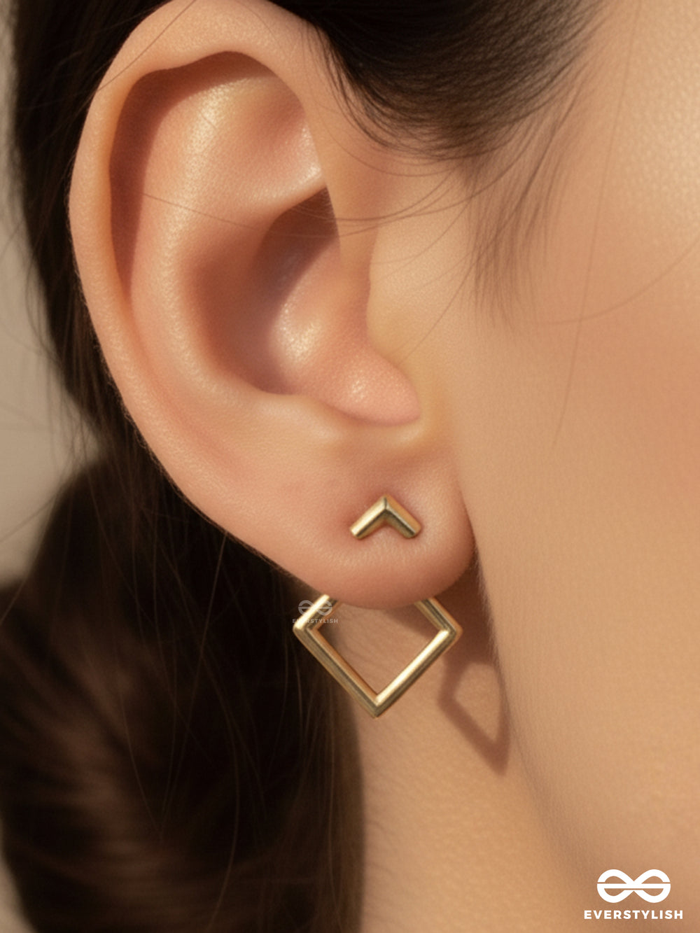 The Modern Girl's Intriguing Artistic Ear-Jackets
