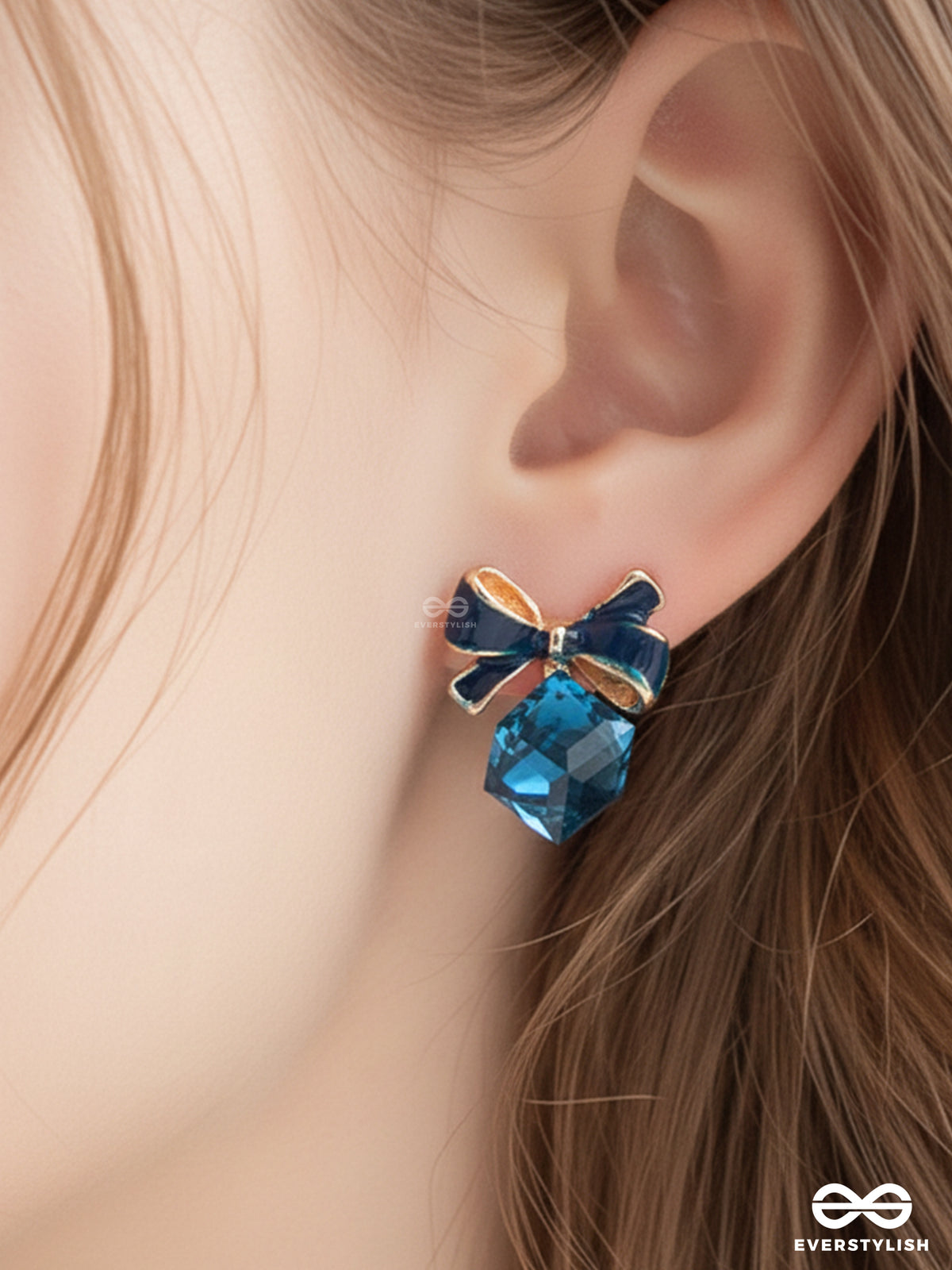 A Pinch Of Cuteness - Little Cubic Bow Earrings