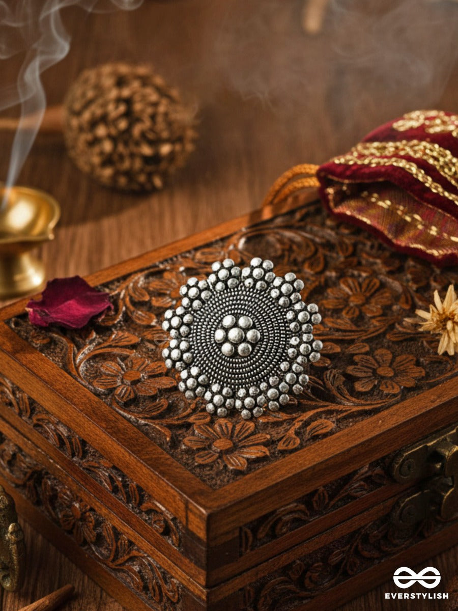 The Floral Artwork - Oxidised Boho Ring