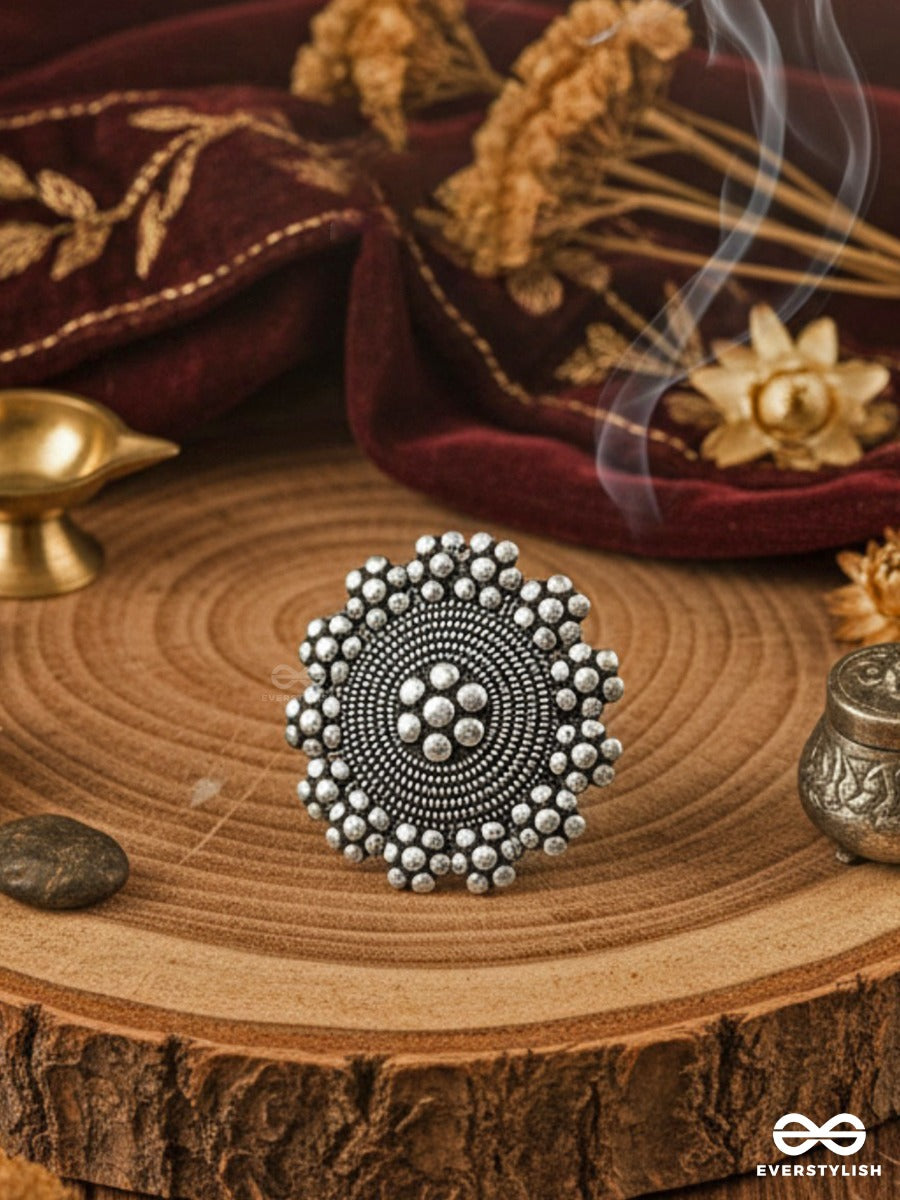 The Floral Artwork - Oxidised Boho Ring
